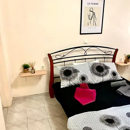 George'S Apartment Афины Экстерьер фото