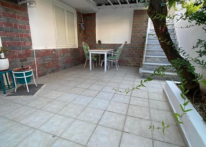 George\'S Apartment
